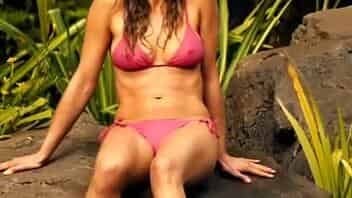 Jennifer Anniston showed her bikini body it was the best scene through the whole movie video